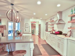 2480 Hallmark Dr, Pensacola, FL 32503