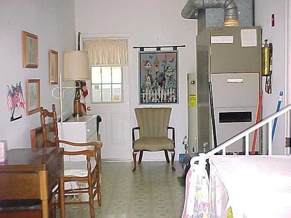 Laundry/Breezway