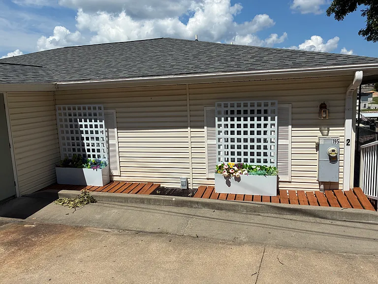195 Gardenia Cir — Photo 13