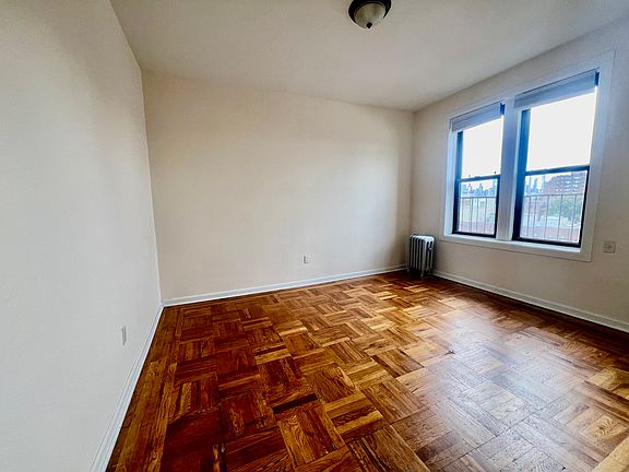 4th image of 3248 30th St #D4