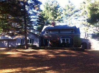 6 Cranberry Ln, Dover, MA 02030
