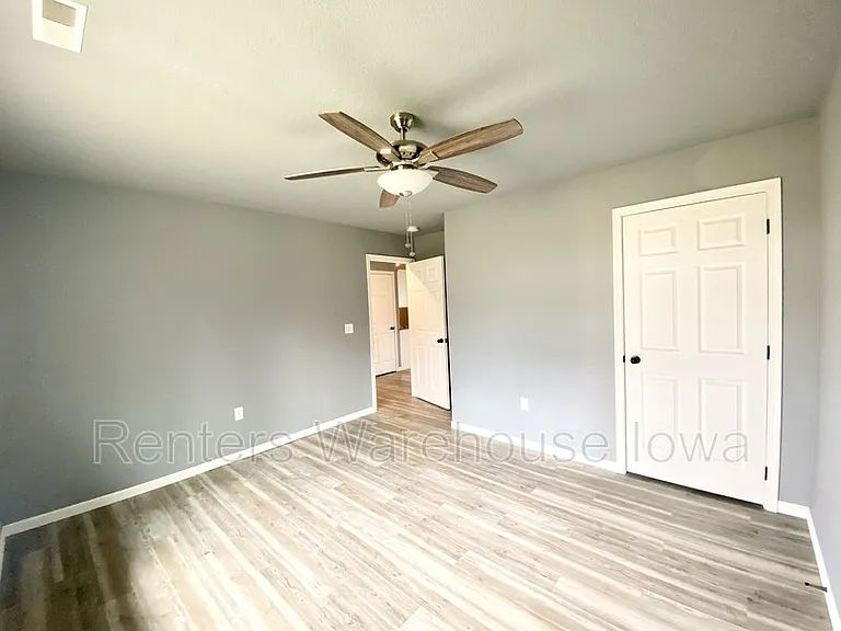 217 E Front St #B — Photo 7