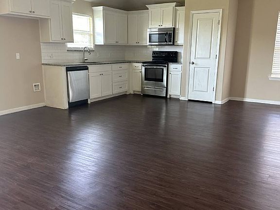 3rd image of 3400 Brookstone Dr