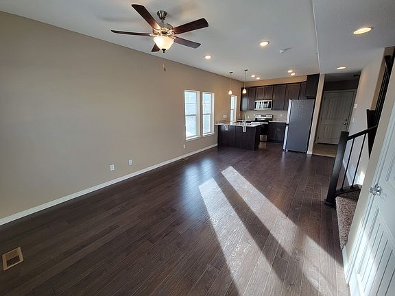 4th image of 2473 Crown View Dr #7