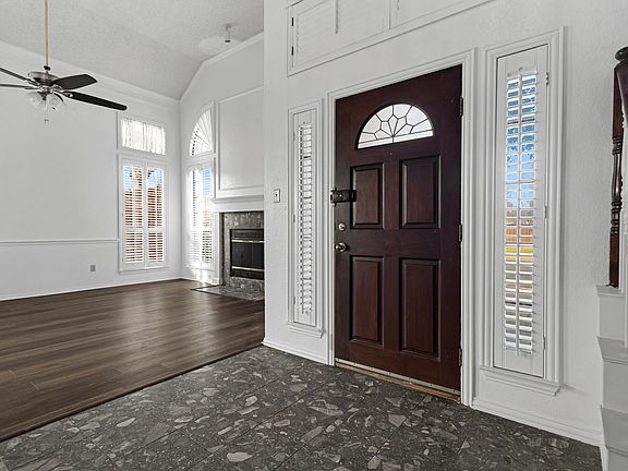 3rd image of 619 Allen Rd