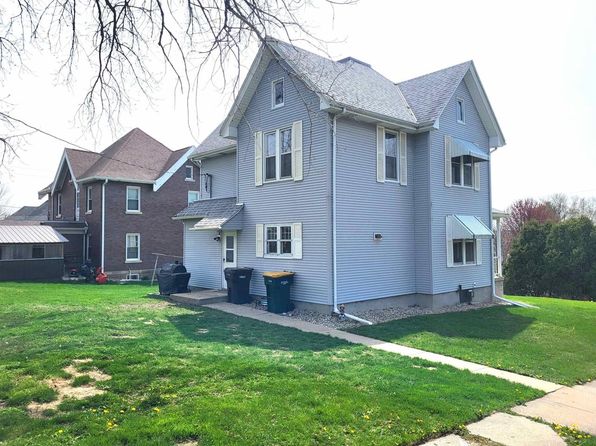 218 7th Avenue, New Glarus, WI 53574