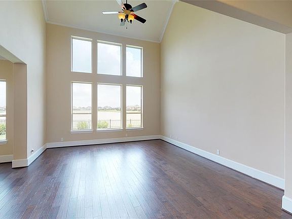 2nd image of 32011 Cary Douglas Dr