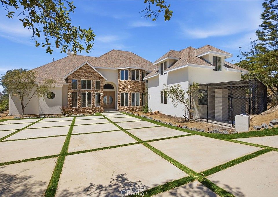 1st image of 1094 Hillcrest View Ln