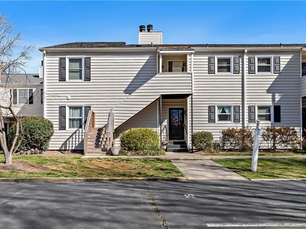 2305 E Flagstone Ct APT E, Winston Salem, NC 27103