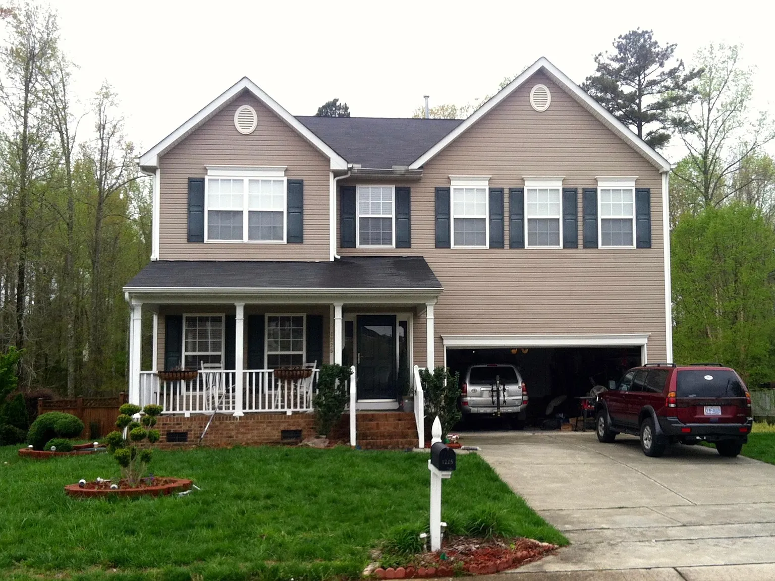 1 bed, 2800 sqft, $1,100 — Photo 1