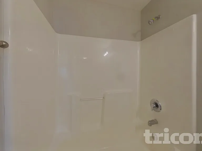 248 Eagle Pointe Dr — Photo 16