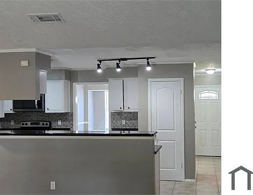 6125 Brookdale Dr — Photo 8
