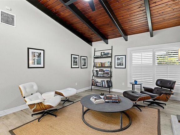 2nd image of 520 LAKE MAGGIORE BOULEVARD S