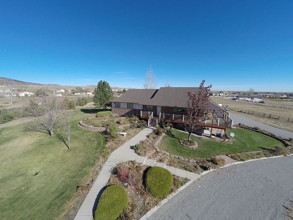 Large Open Ranch on 2.46 acr