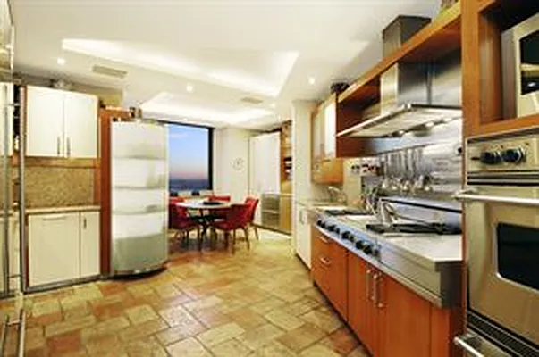 Rented by Douglas Elliman | media 20