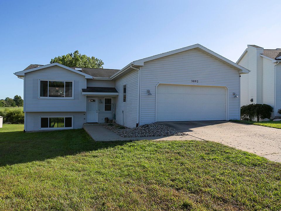 1st image of 3092 Beckie Dr SW