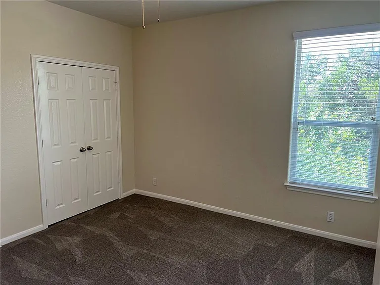 2400 Allred Dr #B — Photo 18