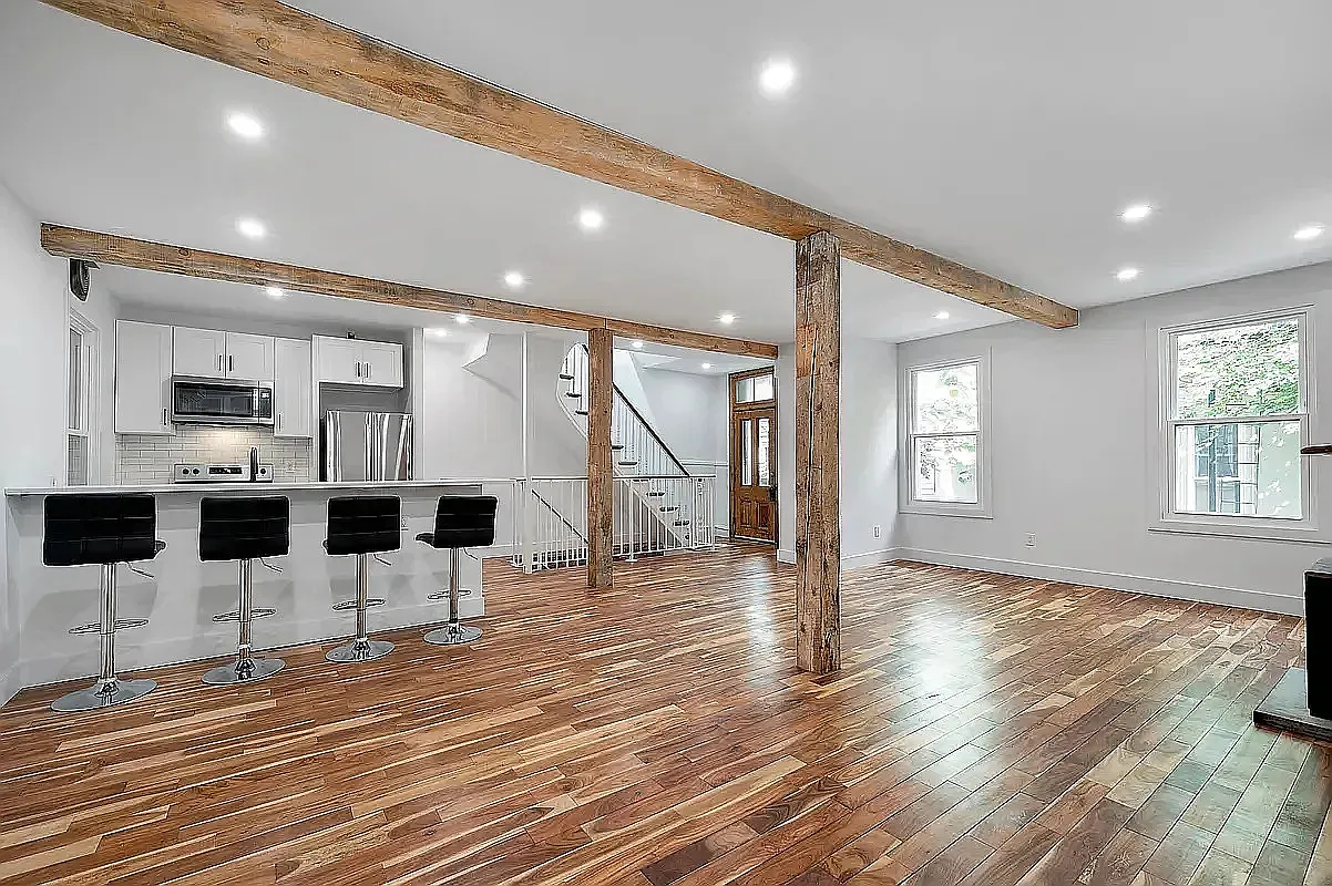 154 North Ninth Street — Photo 2