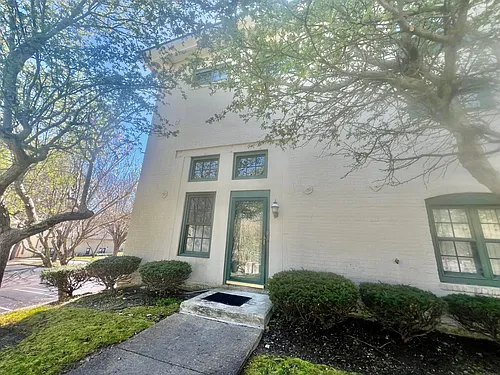 25 Higgins St #108 Photo 1