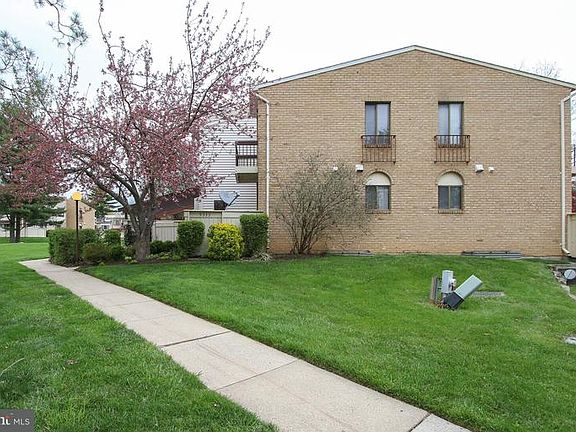 2nd image of 9333 Sparrow Valley Dr