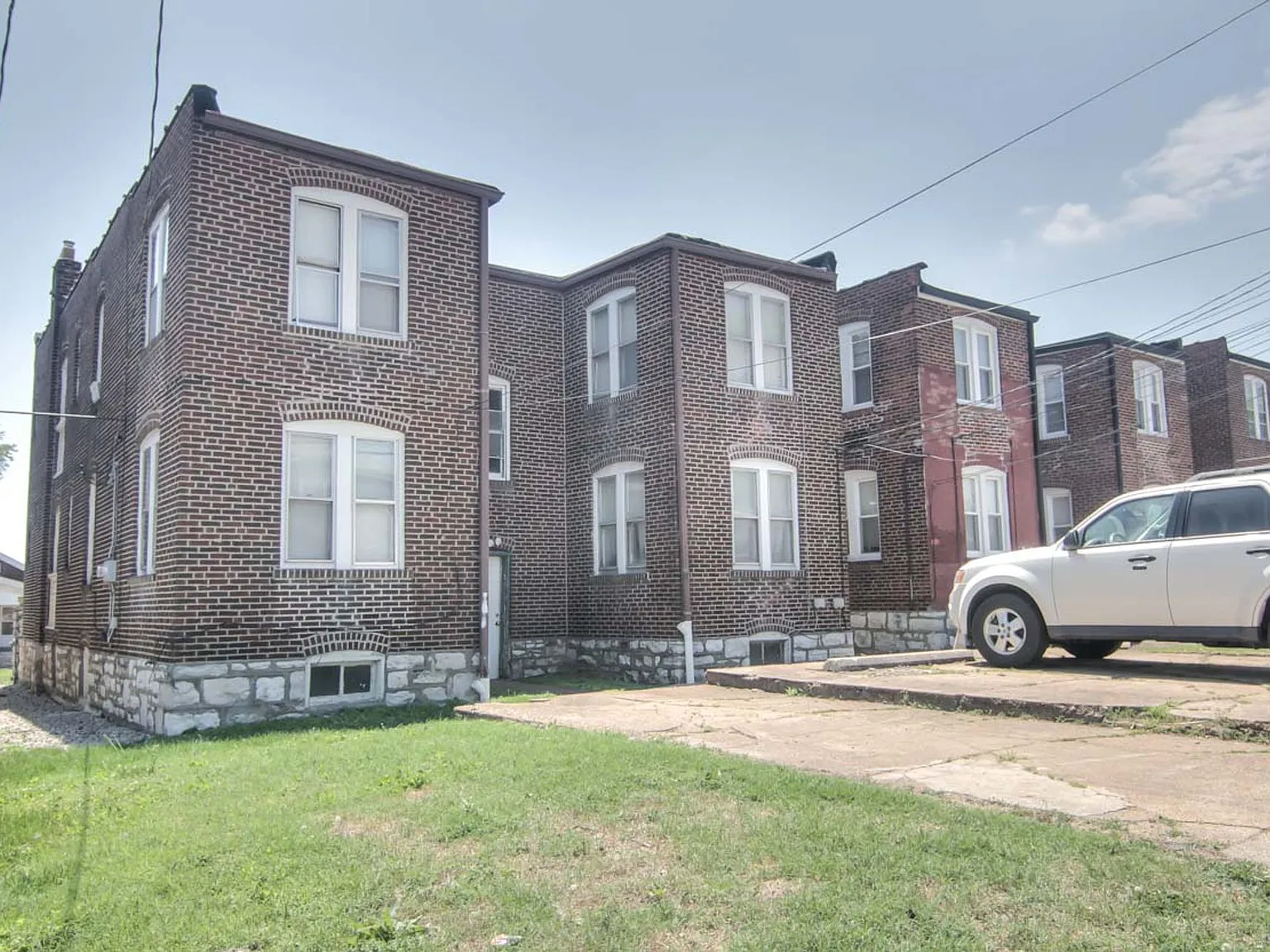 4153-55 Potomac — Photo 4