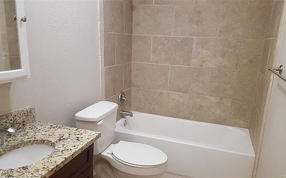5th image of 14201 S Hickory Pl E