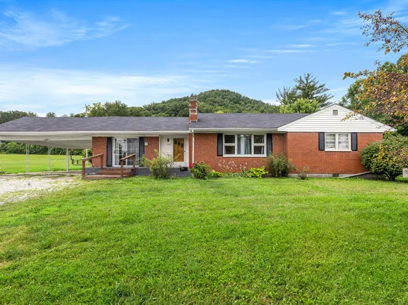 1237 E College Ave, Stanton, KY 40380