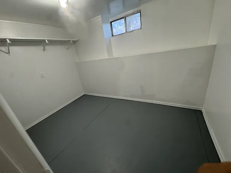 132 Ash St — Photo 5