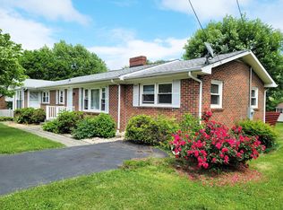 890 College St, Christiansburg, VA 24073