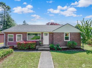 3719 SW 106th St, Seattle, WA 98146