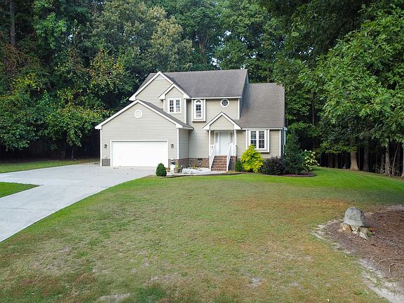 3rd image of 7808 Bridgeview Road