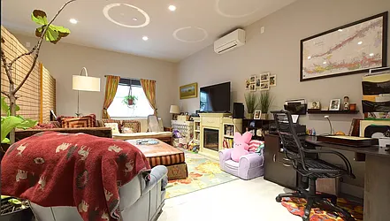 Rented by Rennit Inc.