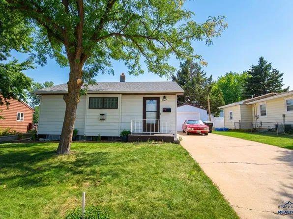 2067 11th Ave, Belle Fourche, SD 57717