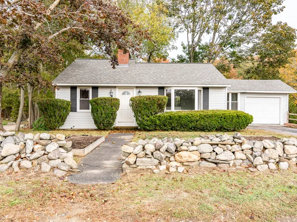 1116 State Road, Eliot, ME 03903