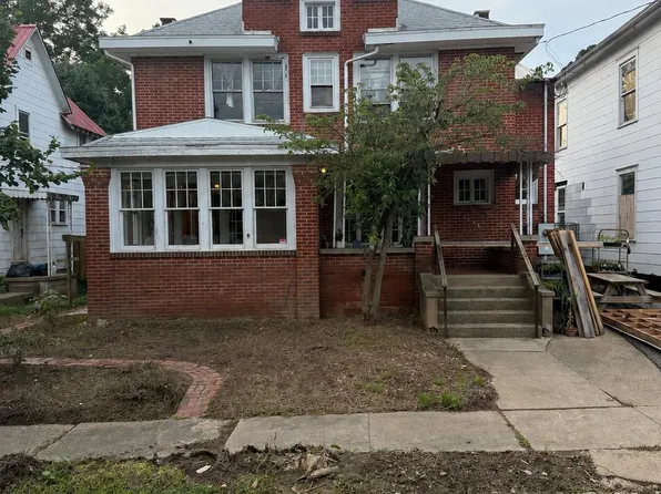515 Center Ave, Weston, WV 26452