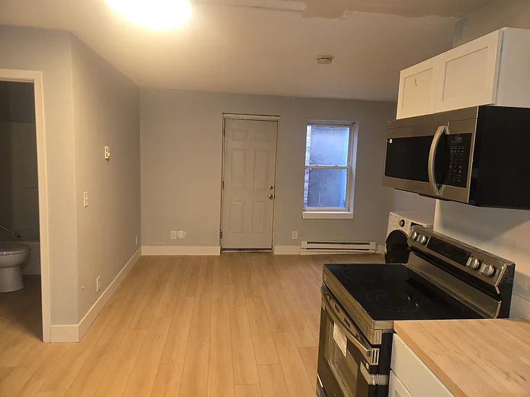 423 State St #1 — Photo 19