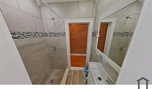 1 bed, $1,000 — Photo 4