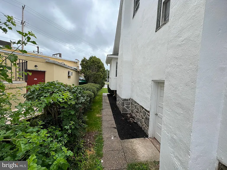 741 Main St — Photo 13