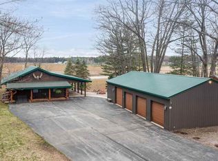 299 W Dague Rd, Sanford, MI 48657