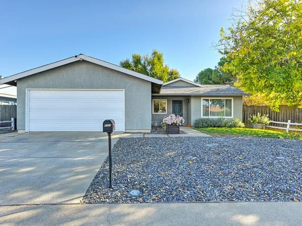 4325 Woodmoss Ct, Sacramento, CA 95826