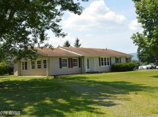 617 Saumsville Rd, Woodstock, VA