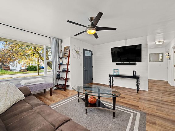 4th image of 1605 Lincoln Ave