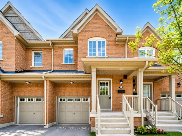 53 Edwin Pearson St, Aurora, ON L4G 0S2