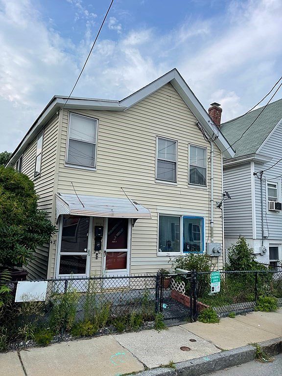 42 North St Lowell MA 01852 MLS 73161169 Zillow   F4641ca59fb3904829e49462b1226bb4 Cc Ft 1536 