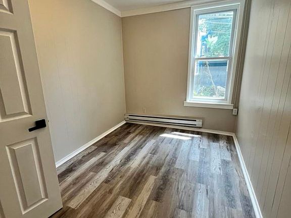 3rd image of 6 Jordan Ave #2RR