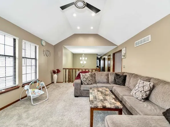 14910 W 65th St, Shawnee, KS 66216