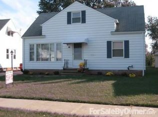 326 Bunker Ave, Willowick, OH 44095