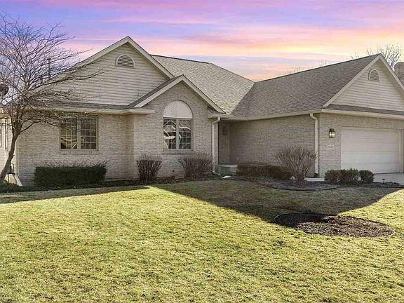 3rd image of 6933 Wicksbury Ln