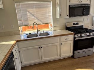 2180 Anda Lucia Way, Oceanside, CA 92056