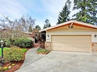 18613 41st Pl NE, Lake Forest Park, WA 98155